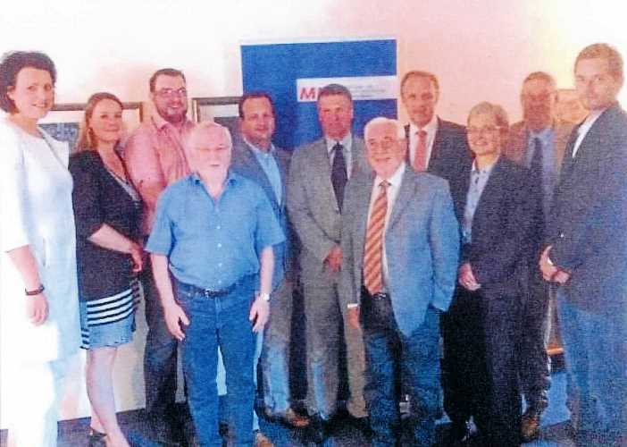 Der neue Vorstand der Mittelstandsvereinigung in Beckum: (v. l.) Anke Stein, Sandra Funke, Matthias Wanger, Rudolf Goriss, Christoph Pundt, Hubert Anxel, Stefan Bureck, Dr. Karl-Uwe Strothmann, Susanne Block, Henning Siebert und Jens Tadick. 